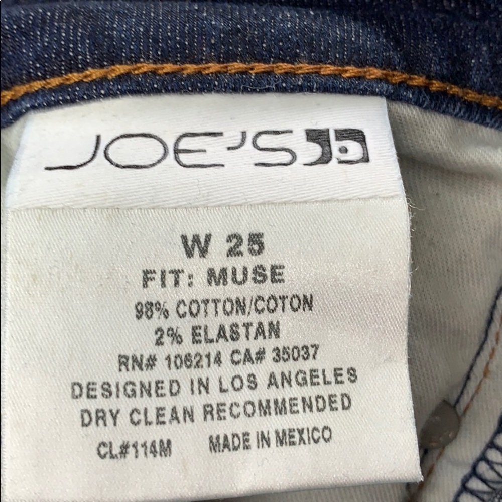 Jeans - Picture 2 of 3